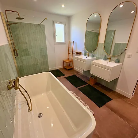 K Avec Piscine&4 Climatisées Villa *