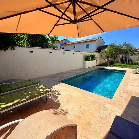K Avec Piscine&4 Climatisées Pont-Saint-Esprit